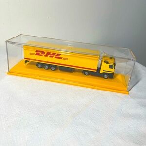 DHL Yellow Mercedes DHL Tractor Trailer Semi Shipping Truck, new in Case